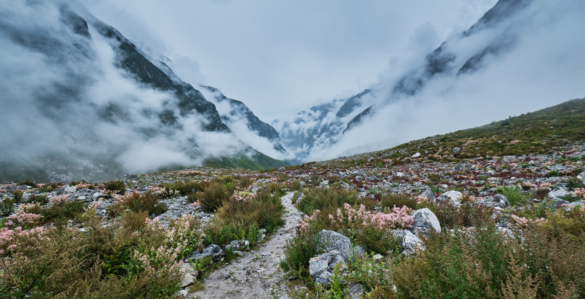 langtang valley helicopter tour